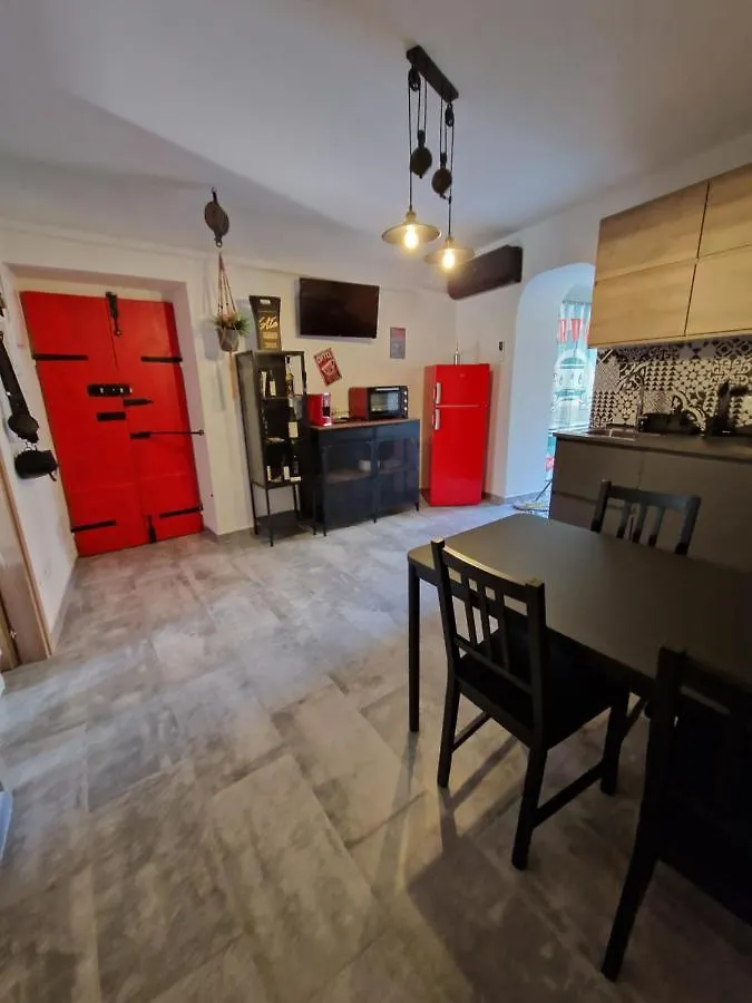 Er Paranco Sarzana Apartment